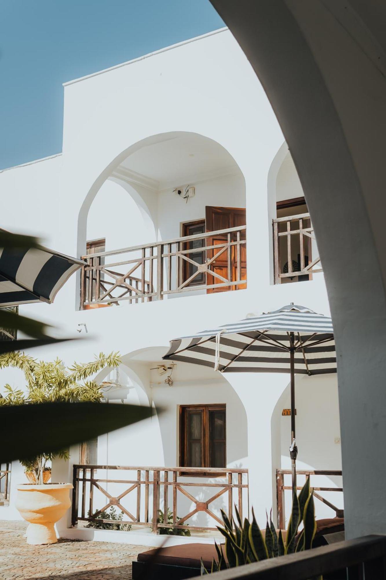 Harmony Resort Boutique Hotel Banjul Exterior foto