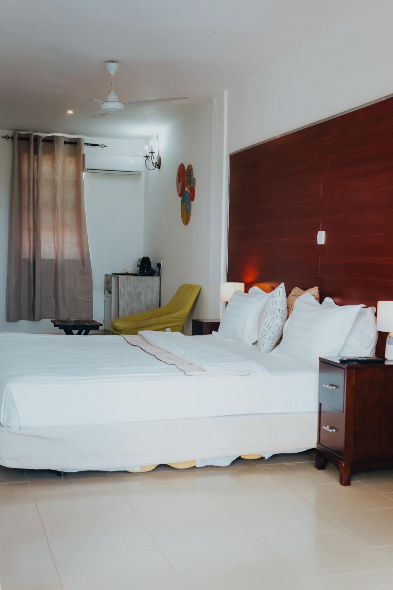Harmony Resort Boutique Hotel Banjul Exterior foto
