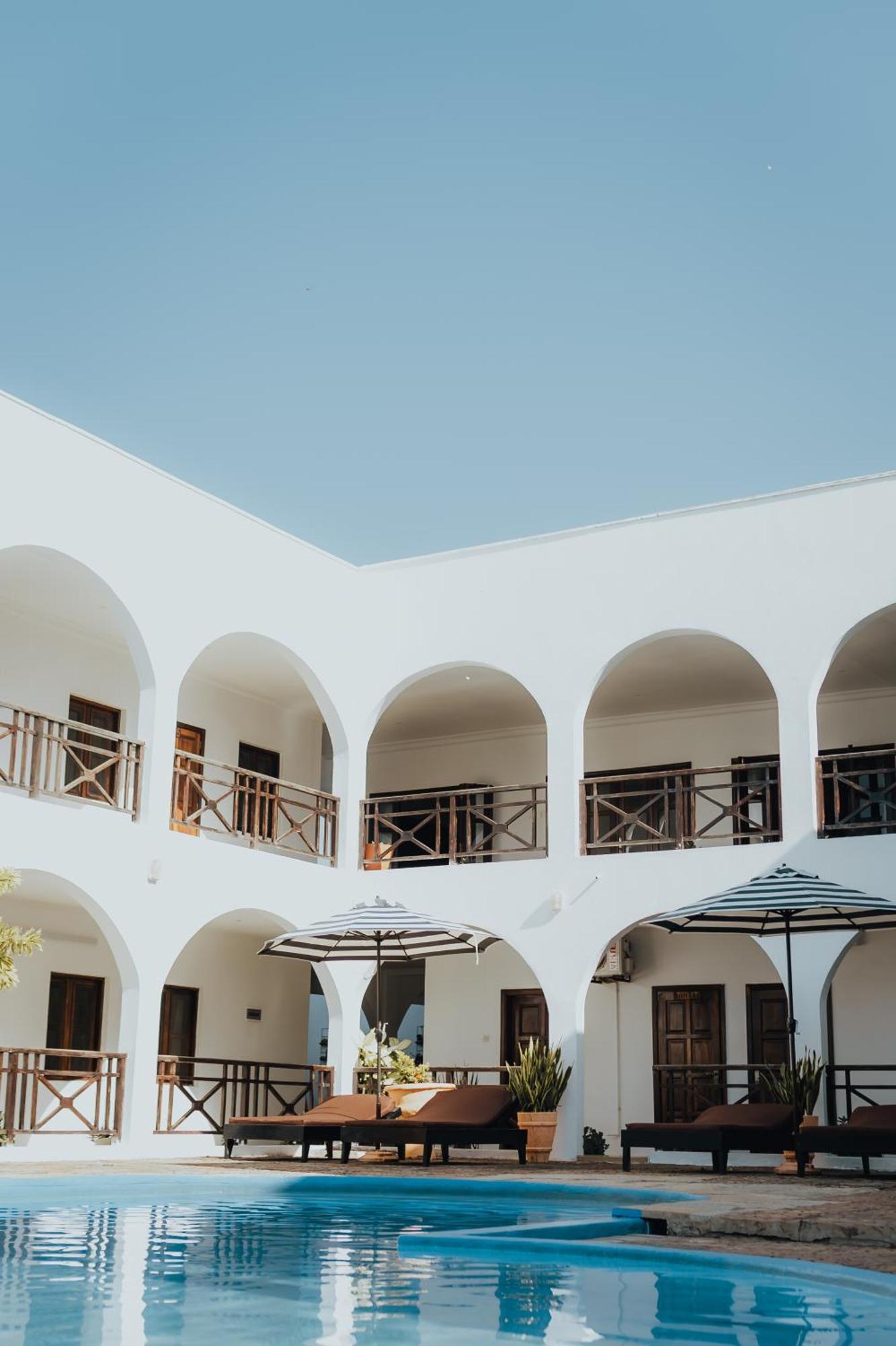 Harmony Resort Boutique Hotel Banjul Exterior foto