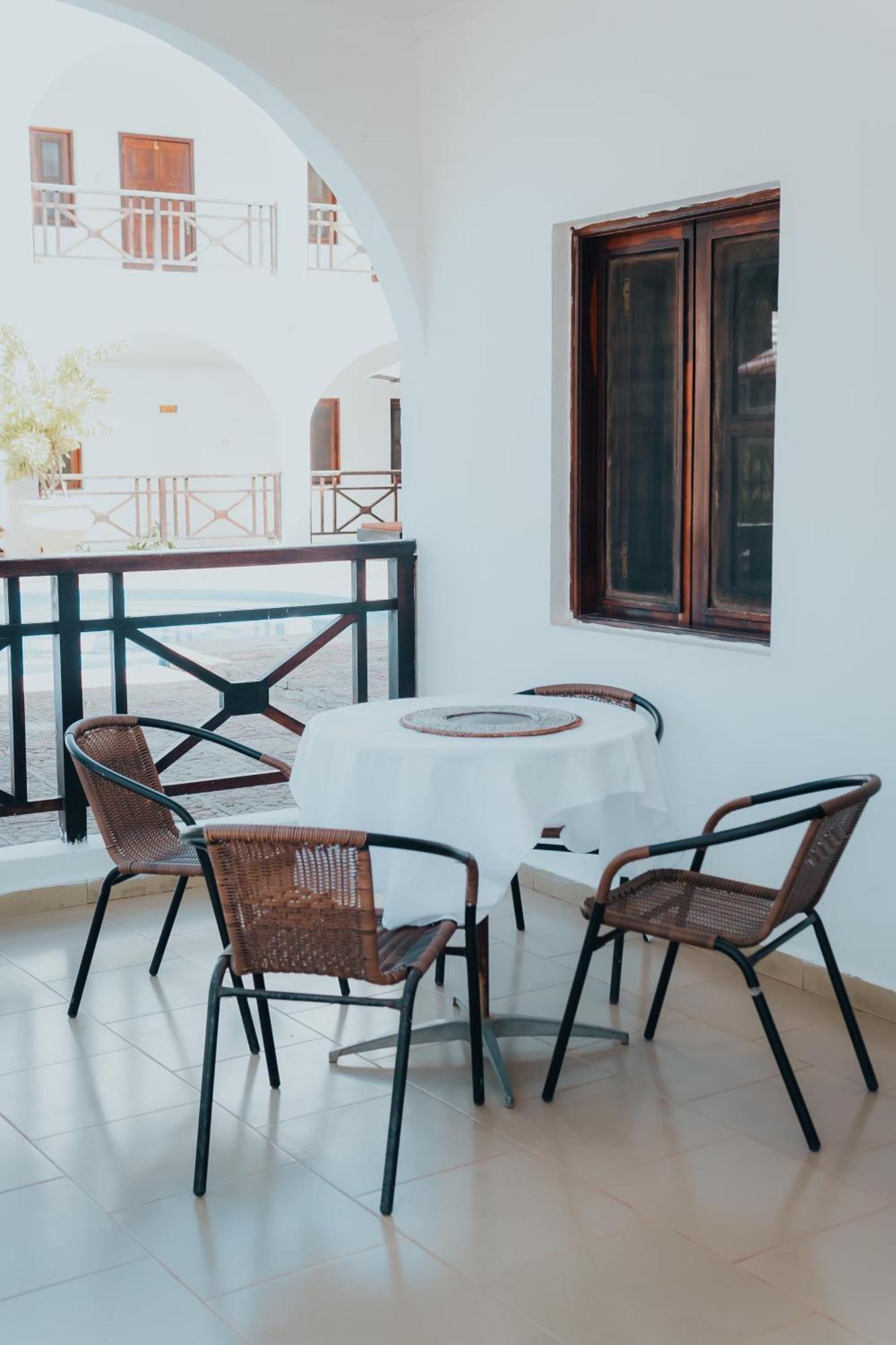 Harmony Resort Boutique Hotel Banjul Exterior foto